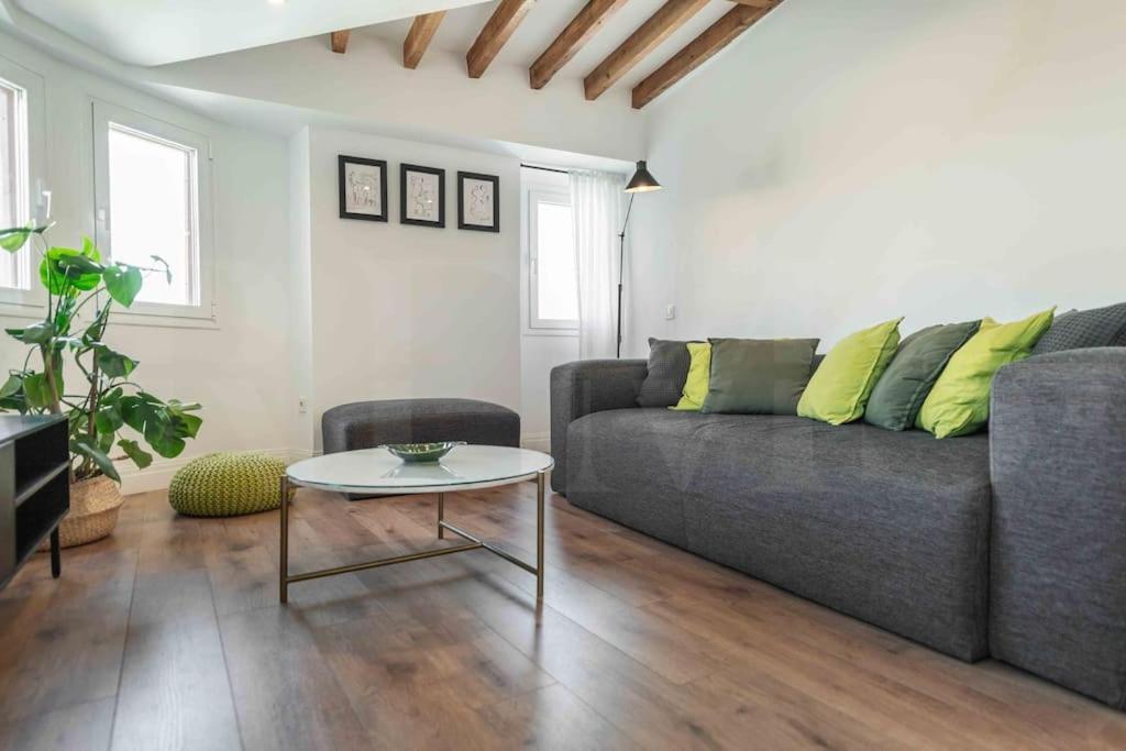 Modern Apartment Next To The Cervantes Theatre By Rems Málaga Exterior foto
